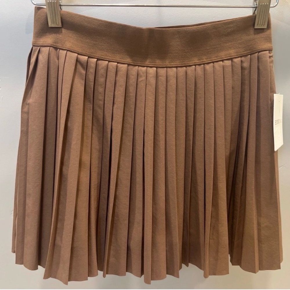 Beyond Yoga Brown “If You Pleats” Mini Skort